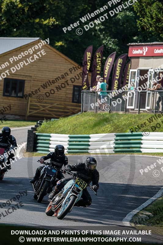 cadwell no limits trackday;cadwell park;cadwell park photographs;cadwell trackday photographs;enduro digital images;event digital images;eventdigitalimages;no limits trackdays;peter wileman photography;racing digital images;trackday digital images;trackday photos